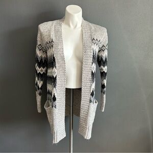 American Eagle Gray Pattern Open Front Knit Cardigan